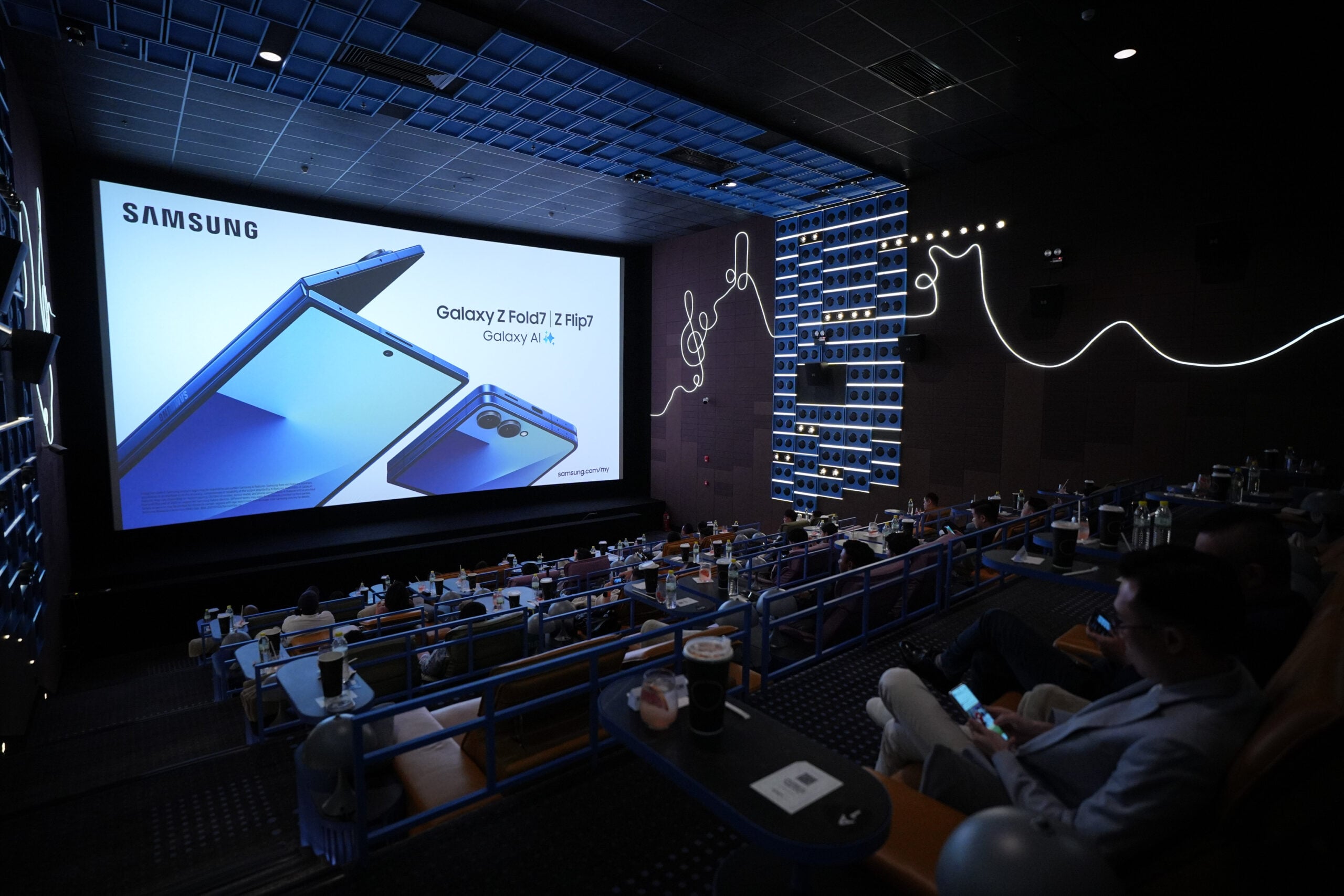Samsung Galaxy Z Fold7 & Galaxy Z Flip7 Kini Di Malaysia! Dua Gajet AI Canggih Dalam Satu Siri Lipat