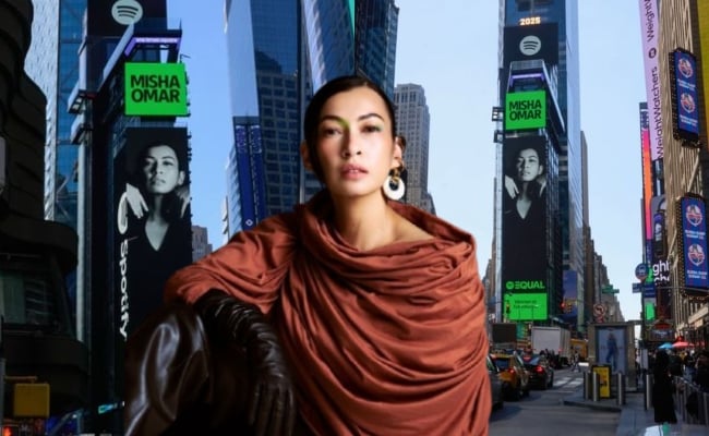 Giliran Misha Omar Menghiasi Papan Iklan Times Square, New York