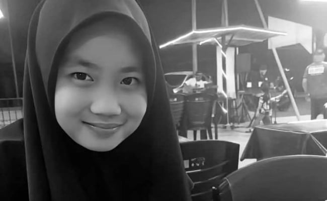 Siasatan Punca Kematian Zara Qairina Diteruskan, Mungkin Jatuh Sebab Melompat Atau Menghayunkan Badan