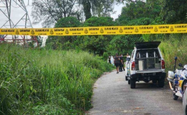 Wanita Ditemui Mati Berikat & Tanpa Pakaian Di Tepi Jalan