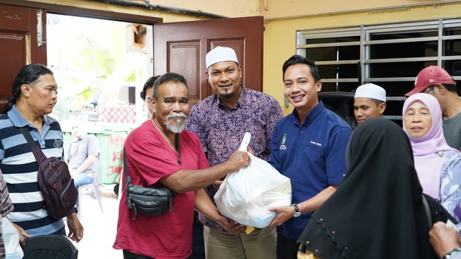 150 Asnaf Pantai Jerejak Terima Zakat, Al Bayan Terus Konsisten Santuni Masyarakat