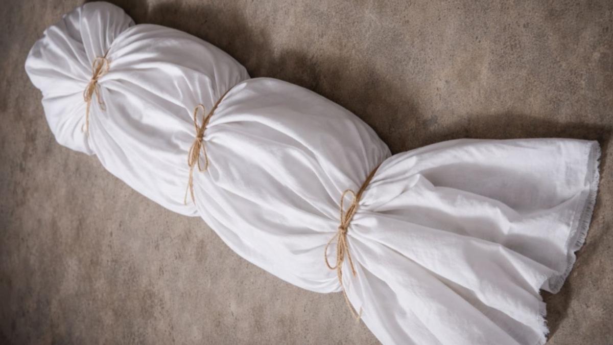 Bolehkah Jenazah Dikafankan Dengan Kain Selain Putih? Ini Penjelasannya