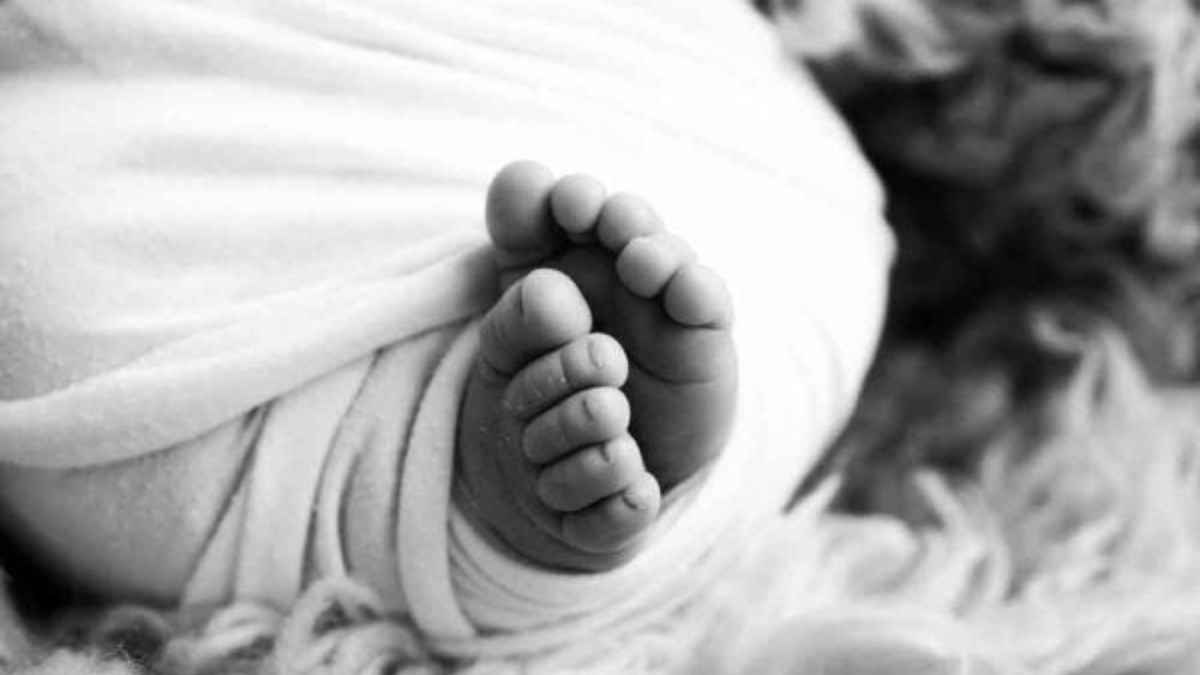 Bayi Maut Dicampak Bapa Kandung Ke Katil