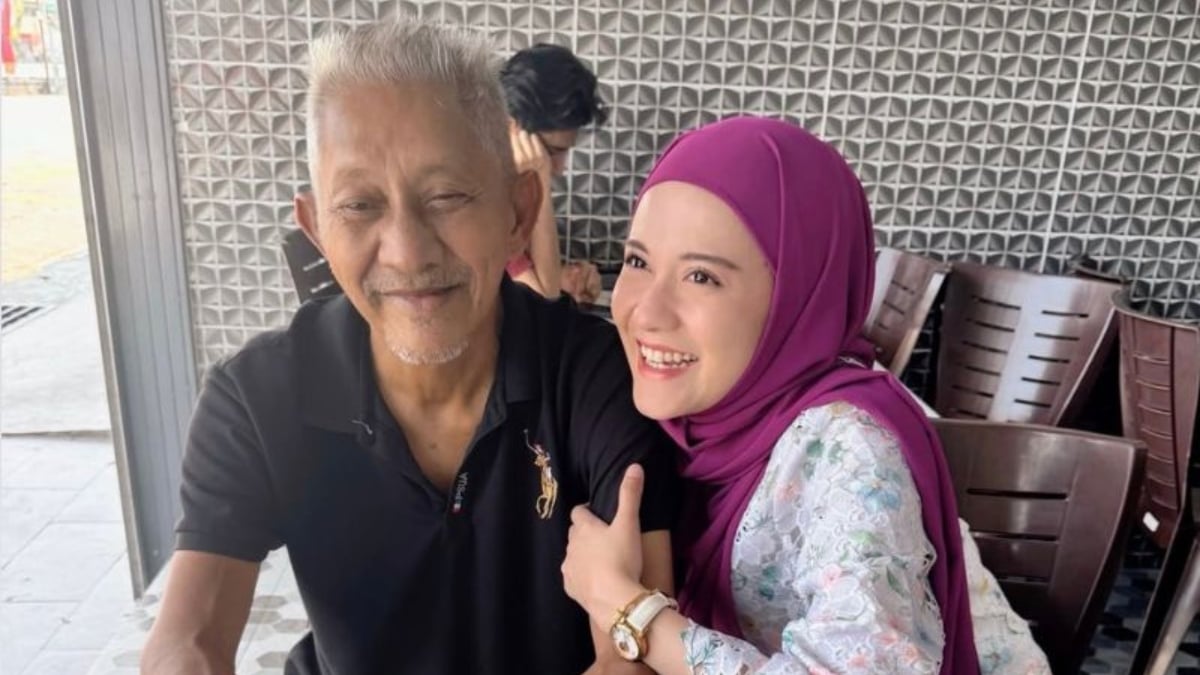 Netizen Komen ‘Semoga Arwah Tenang’, Isyariana Terkilan – ‘Weh Apa Benda Ni! Bapa Saya Masih Hidup’