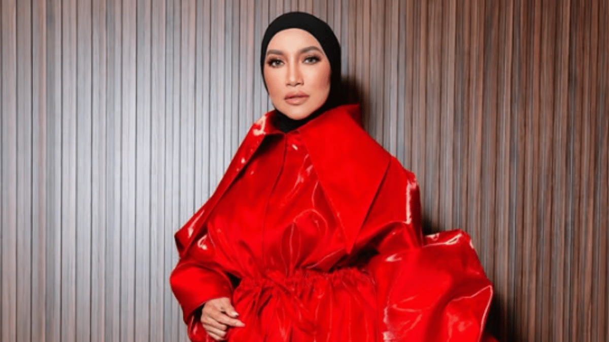 Ziana Zain Enggan Ulas Isu Bekas Suami Kahwin Baru – ‘Saya Sudah Mempunyai Kehidupan Sendiri’