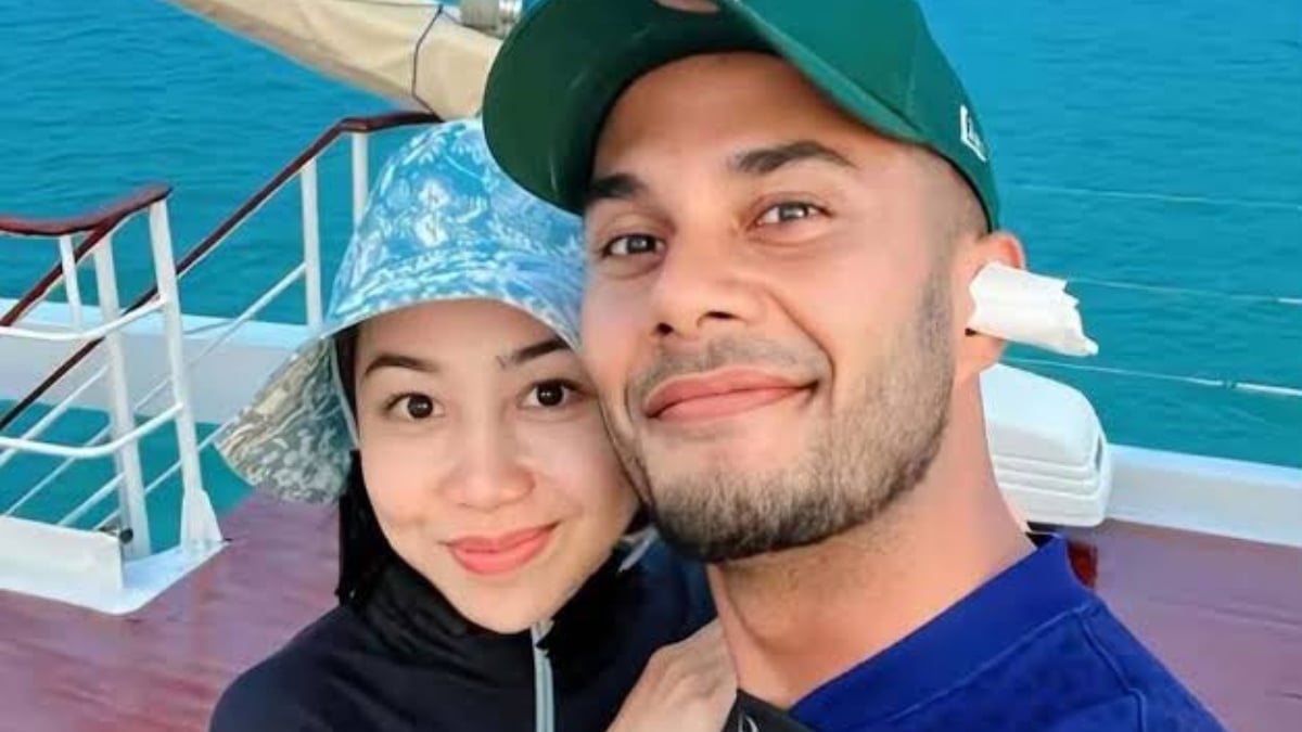 Fikry Ibrahim & Isteri Saling ‘Unfollow’ Di Instagram