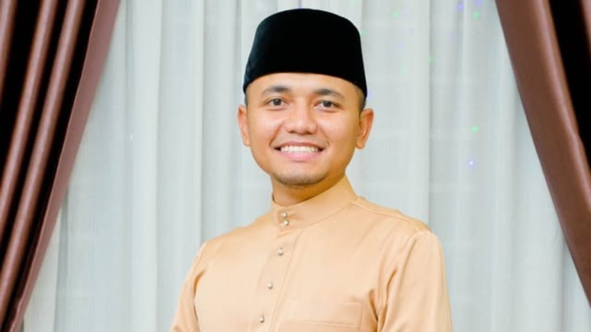 PU Amin Tegur Lelaki Berpenampilan Wanita Ketika Berniaga – ‘Jualan Boleh Jadi Tak Berkat’