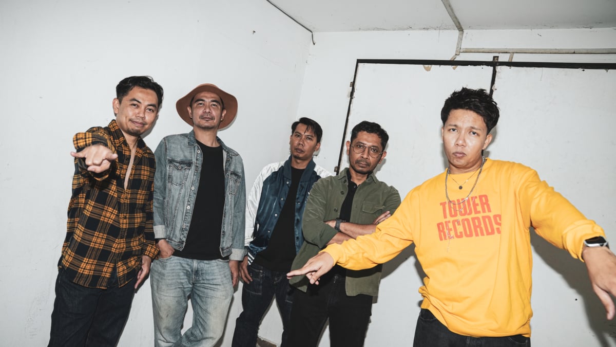 Bila Berani Di Sebalik Skrin Tidak Sama Di Dunia Sebenar, ‘Beralun’ J Zainal Jadi Cermin Adab Media Sosial