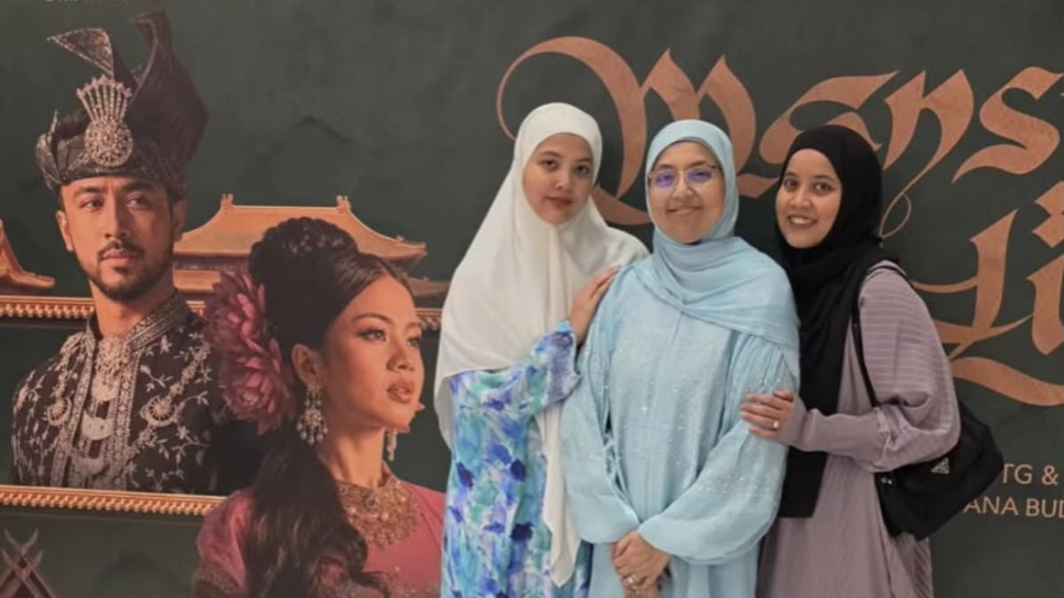 Ibu Bapa & Adik Hadir Ke Pementasan Teater Aliff Aziz – ‘Penyokong Kuat Dalam Susah & Senang’