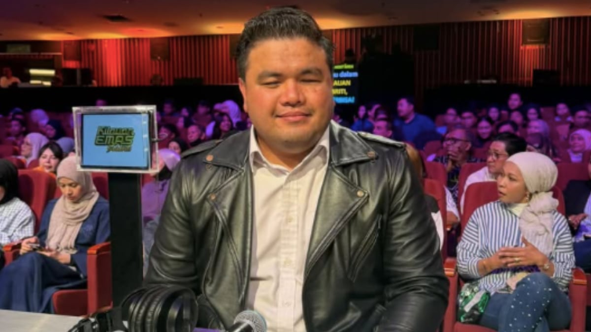Azmi Saat Terima Banyak Tawaran Luar Bidang Nyanyian – ‘Baca Doa, Jadi Juri & Dipanggil Untuk Melawak’