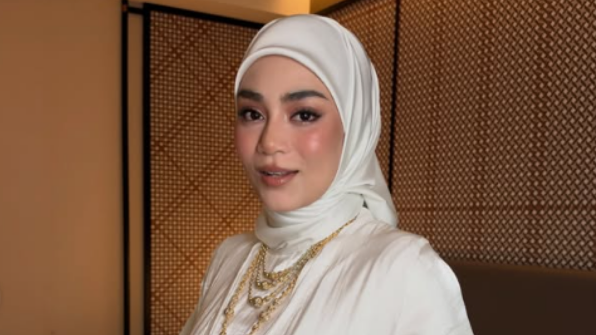 ‘Saya Tak Akan Maafkan Awak Sampai Bila-Bila’ – Uyaina Arshad Dikhianati Individu Paling Dipercayai
